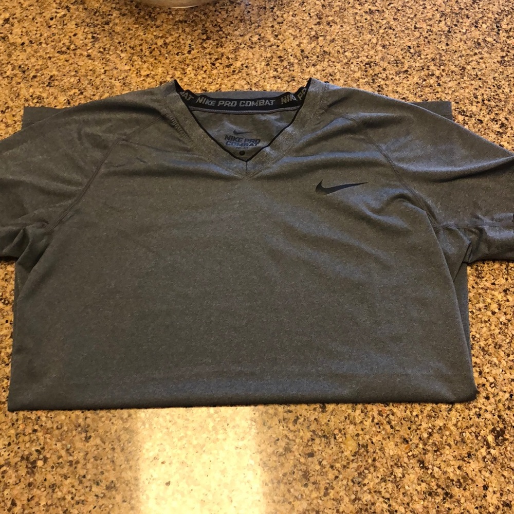Men Nike pro combat sport top SZ Med